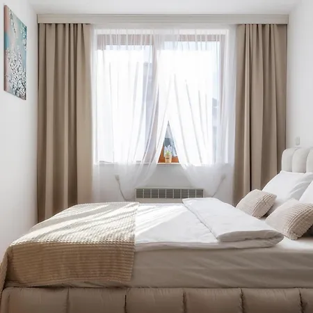 Pirin Sense Complex Apartman